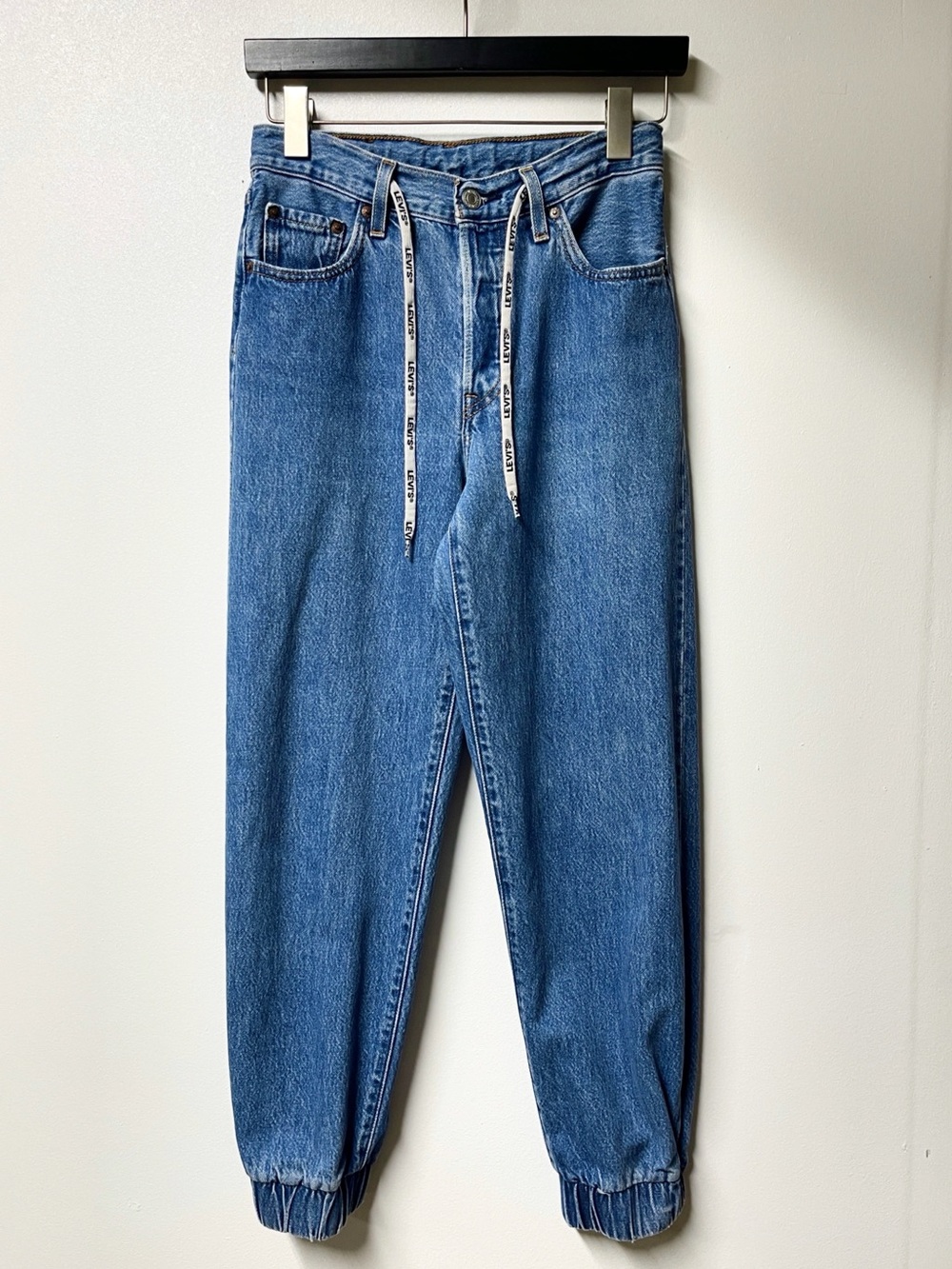 Levi's 501 Jogger Jean - Jog My Memory Women’s Size 26 - Picture 2 of 8